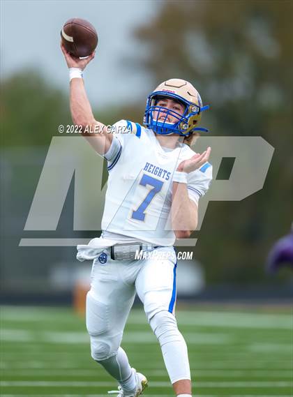 Thumbnail 2 in Alamo Heights vs. Liberty Hill (UIL 5A D2 Region 4 Semifinal) photogallery.