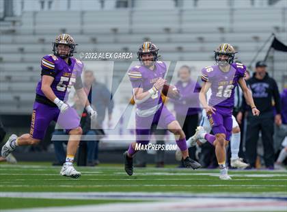 Thumbnail 3 in Alamo Heights vs. Liberty Hill (UIL 5A D2 Region 4 Semifinal) photogallery.