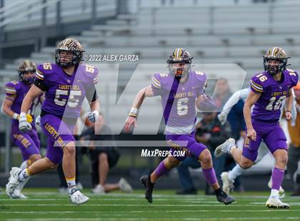 Thumbnail 2 in Alamo Heights vs. Liberty Hill (UIL 5A D2 Region 4 Semifinal) photogallery.