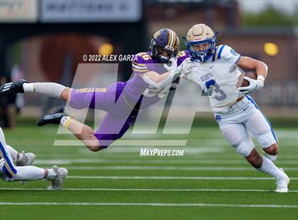 Thumbnail 2 in Alamo Heights vs. Liberty Hill (UIL 5A D2 Region 4 Semifinal) photogallery.
