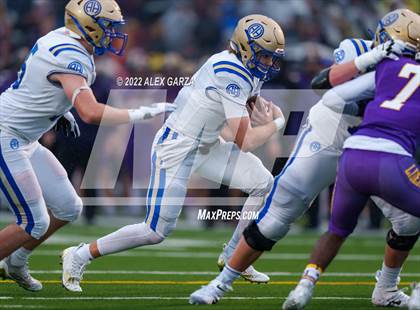Thumbnail 3 in Alamo Heights vs. Liberty Hill (UIL 5A D2 Region 4 Semifinal) photogallery.