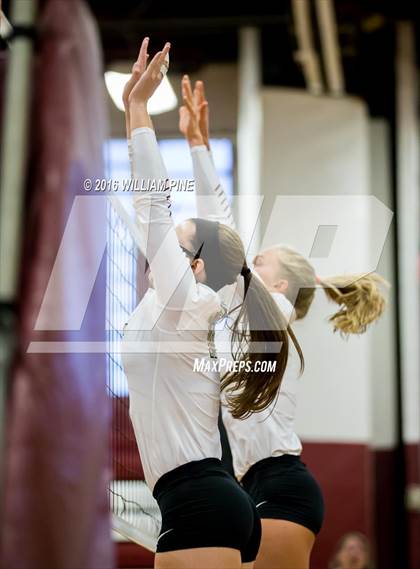 Thumbnail 3 in Port Jervis @ Kingston photogallery.
