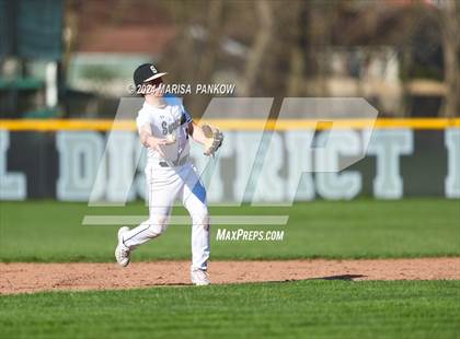 Thumbnail 3 in Bishop Grimes vs Syracuse photogallery.
