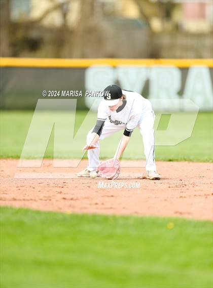 Thumbnail 1 in Bishop Grimes vs Syracuse photogallery.