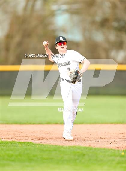 Thumbnail 2 in Bishop Grimes vs Syracuse photogallery.