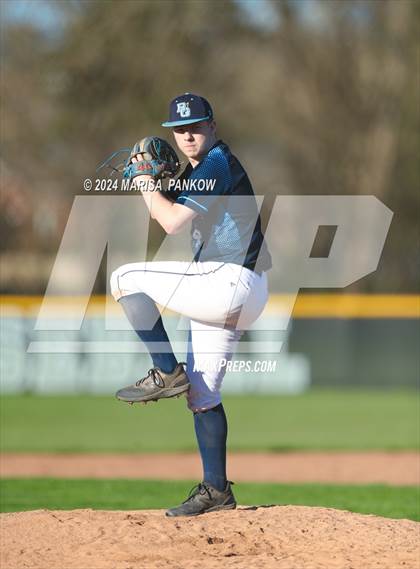 Thumbnail 3 in Bishop Grimes vs Syracuse photogallery.