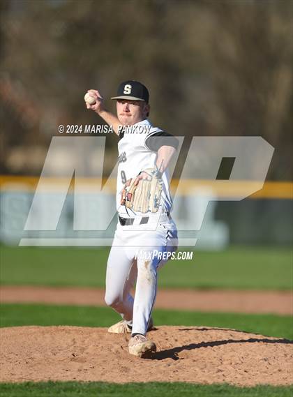Thumbnail 2 in Bishop Grimes vs Syracuse photogallery.
