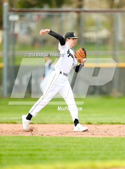 Thumbnail 1 in Bishop Grimes vs Syracuse photogallery.