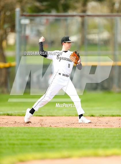 Thumbnail 3 in Bishop Grimes vs Syracuse photogallery.