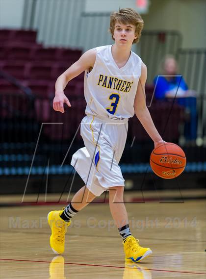 Thumbnail 1 in Blanco vs. Karnes City (UIL 2A Bi-District Playoff) photogallery.