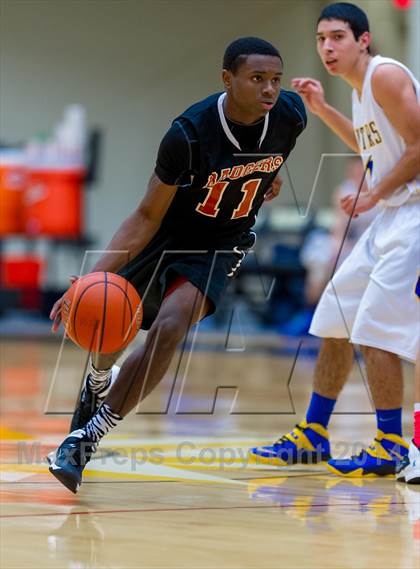 Thumbnail 2 in Blanco vs. Karnes City (UIL 2A Bi-District Playoff) photogallery.