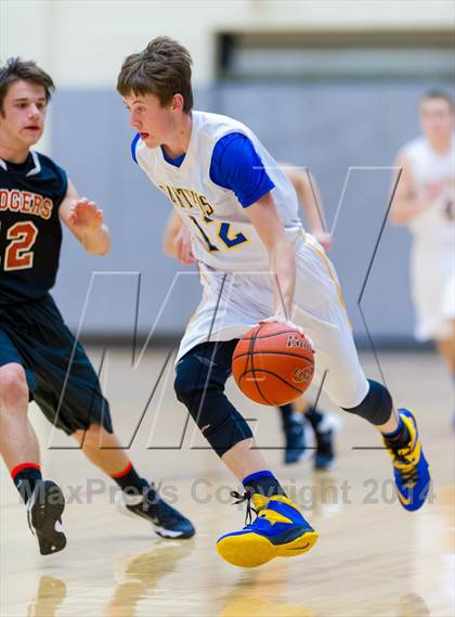Thumbnail 3 in Blanco vs. Karnes City (UIL 2A Bi-District Playoff) photogallery.