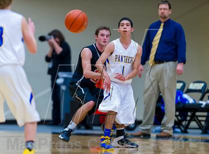 Thumbnail 2 in Blanco vs. Karnes City (UIL 2A Bi-District Playoff) photogallery.