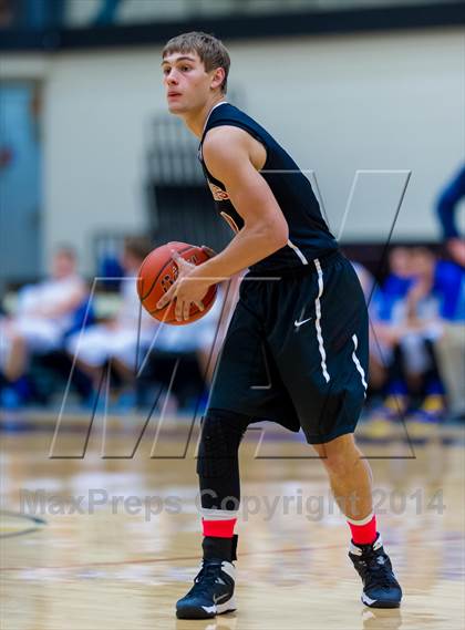Thumbnail 1 in Blanco vs. Karnes City (UIL 2A Bi-District Playoff) photogallery.