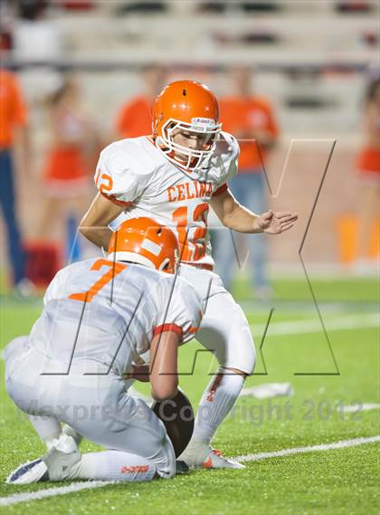 Thumbnail 3 in Celina vs. Melissa photogallery.