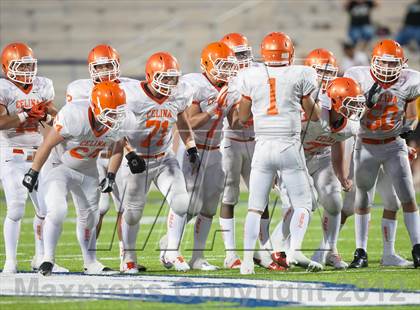 Thumbnail 3 in Celina vs. Melissa photogallery.