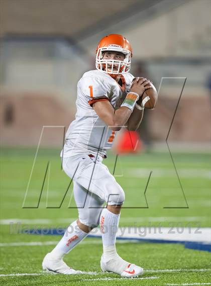 Thumbnail 1 in Celina vs. Melissa photogallery.