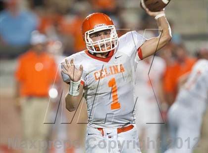 Thumbnail 1 in Celina vs. Melissa photogallery.