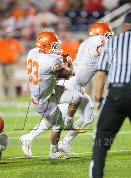 Thumbnail 3 in Celina vs. Melissa photogallery.
