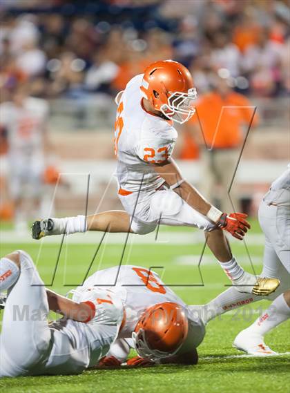 Thumbnail 2 in Celina vs. Melissa photogallery.