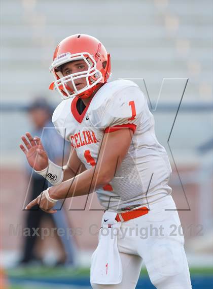 Thumbnail 3 in Celina vs. Melissa photogallery.