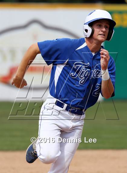 Thumbnail 3 in Analy vs. Acalanes (CIF NCS D3 Final) photogallery.