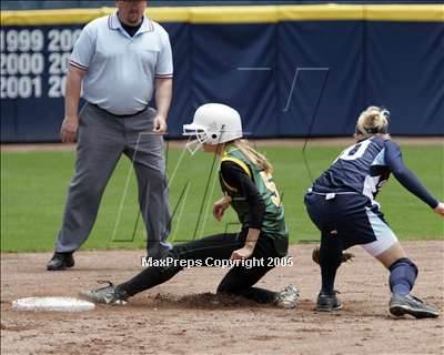 Thumbnail 1 in San Marin vs. Ursuline (2A Sec. Redwood Empire Final) photogallery.