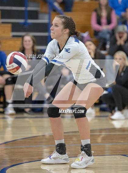 Thumbnail 3 in Thorp @ Clear Lake (WIAA D4 Regional)  photogallery.