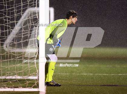 Thumbnail 2 in Sacred Heart Cathedral Preparatory vs St. Ignatius photogallery.