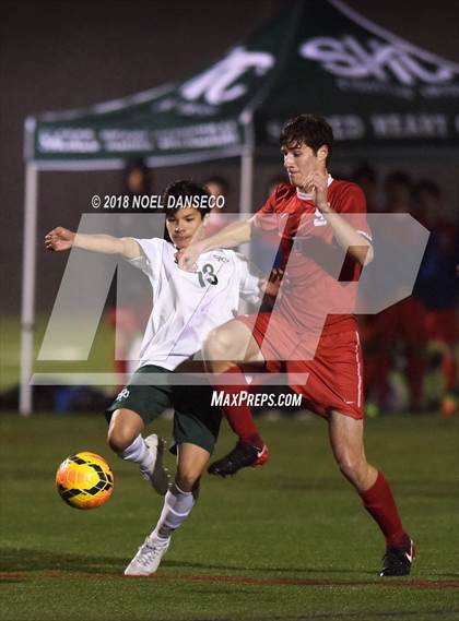 Thumbnail 2 in Sacred Heart Cathedral Preparatory vs St. Ignatius photogallery.