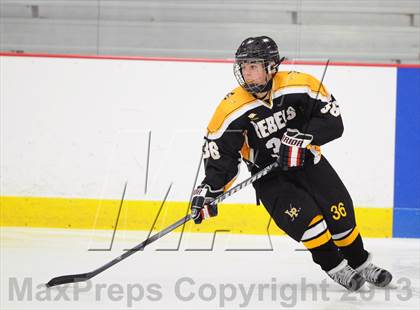 Thumbnail 1 in Lakeland-Panas @ Kennedy Catholic photogallery.