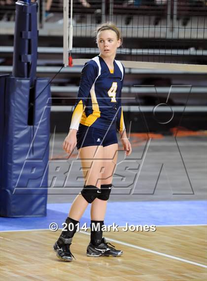 Thumbnail 2 in Arizona Lutheran Academy vs. Glendale Prep Academy (AIA D5 Final) photogallery.
