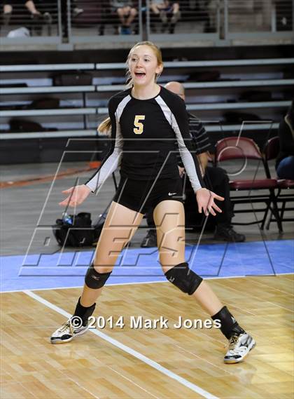 Thumbnail 2 in Arizona Lutheran Academy vs. Glendale Prep Academy (AIA D5 Final) photogallery.