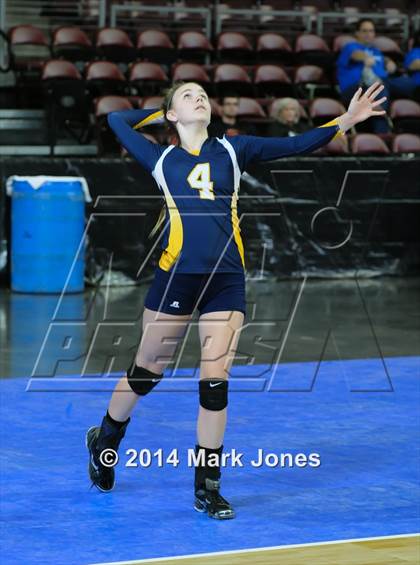 Thumbnail 2 in Arizona Lutheran Academy vs. Glendale Prep Academy (AIA D5 Final) photogallery.