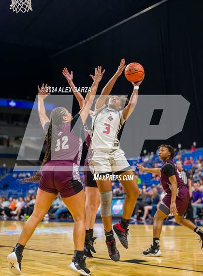 Thumbnail 1 in Liberty vs. Mansfield Timberview (UIL 5A Basketball Final) photogallery.