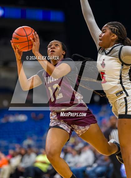 Thumbnail 2 in Liberty vs. Mansfield Timberview (UIL 5A Basketball Final) photogallery.