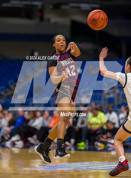 Thumbnail 2 in Liberty vs. Mansfield Timberview (UIL 5A Basketball Final) photogallery.