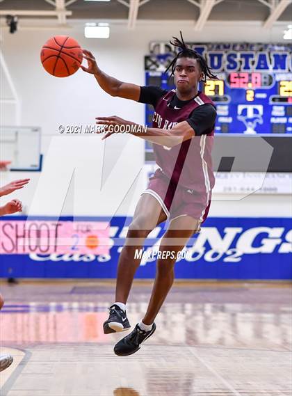 Thumbnail 3 in Klein Collins vs Cinco Ranch photogallery.