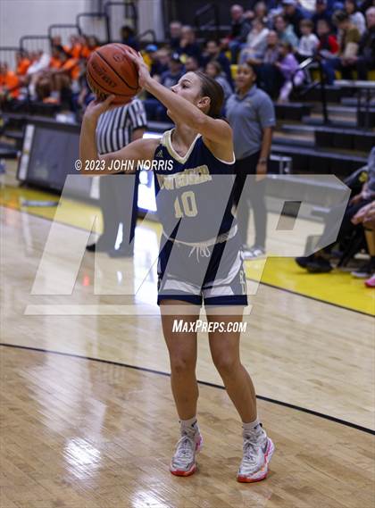 Thumbnail 2 in Fort Wayne Bishop Dwenger @ Fort Wayne Snider photogallery.