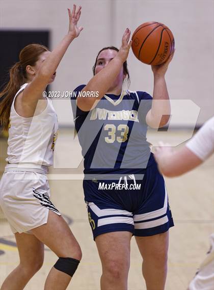 Thumbnail 3 in Fort Wayne Bishop Dwenger @ Fort Wayne Snider photogallery.
