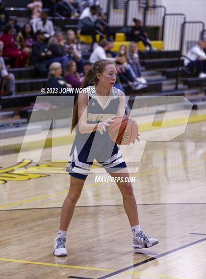 Thumbnail 3 in Fort Wayne Bishop Dwenger @ Fort Wayne Snider photogallery.