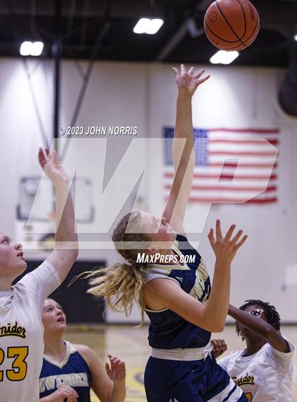 Thumbnail 3 in Fort Wayne Bishop Dwenger @ Fort Wayne Snider photogallery.