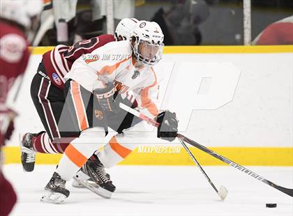 Thumbnail 1 in Kimball Union vs. Salisbury (NEPSAC Elite 8 Quarterfinal) photogallery.