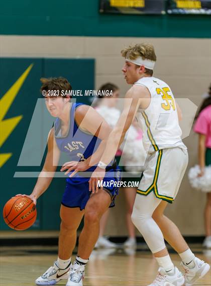 Thumbnail 3 in Lincoln East @ Pius X photogallery.