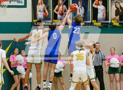 Thumbnail 3 in Lincoln East @ Pius X photogallery.