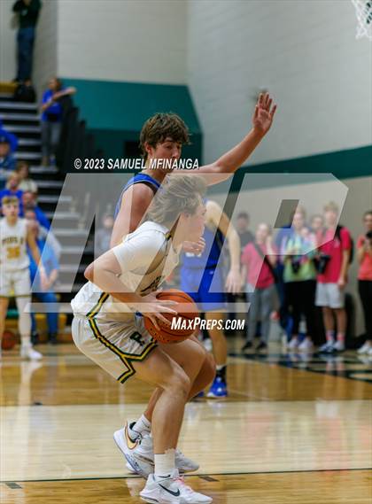 Thumbnail 3 in Lincoln East @ Pius X photogallery.