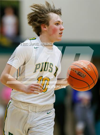 Thumbnail 3 in Lincoln East @ Pius X photogallery.