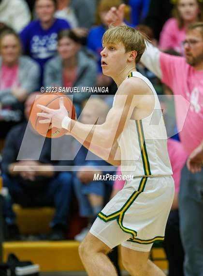 Thumbnail 3 in Lincoln East @ Pius X photogallery.