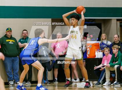 Thumbnail 2 in Lincoln East @ Pius X photogallery.