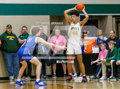 Thumbnail 1 in Lincoln East @ Pius X photogallery.